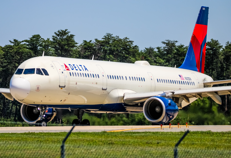 Photo of N315DN - Delta Airlines Airbus A321-200 at BWI on AeroXplorer Aviation Database