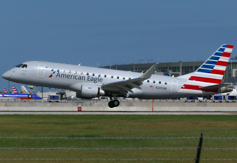 Photo of N265NN - American Eagle Embraer E175 at AUS on AeroXplorer Aviation Database