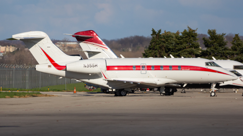 Photo of N955H - PRIVATE Bombardier Challenger 350  at CMH on AeroXplorer Aviation Database
