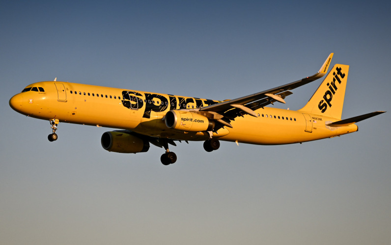 Photo of N683NK - Spirit Airlines Airbus A321-200 at MCO on AeroXplorer Aviation Database