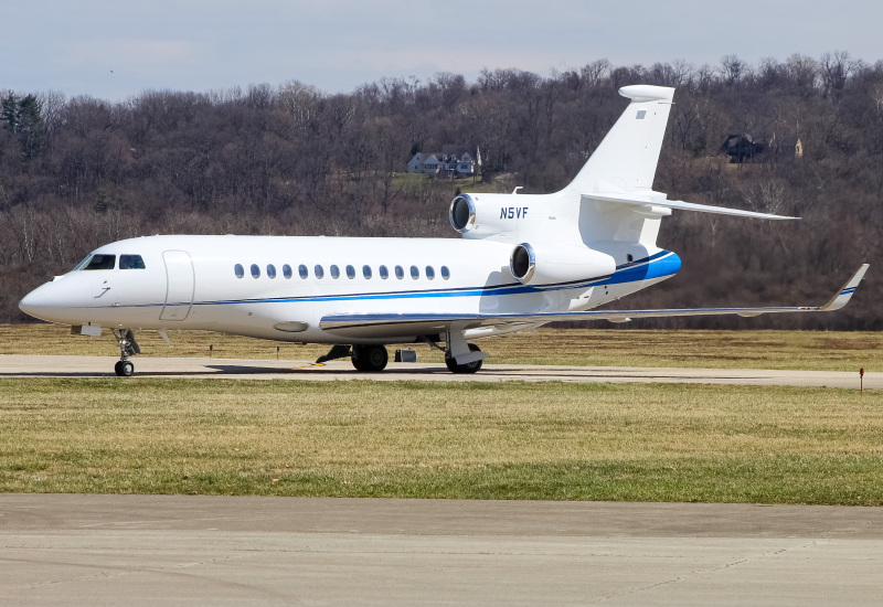 Photo of N5VF - PRIVATE  Dassault Falcon 7X at LUK on AeroXplorer Aviation Database