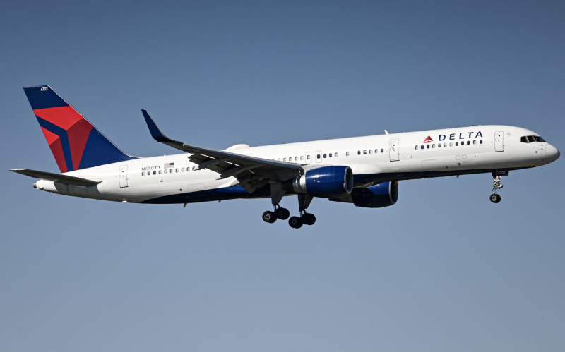 Photo of N6703D - Delta Airlines Boeing 757-200 at ATL on AeroXplorer Aviation Database