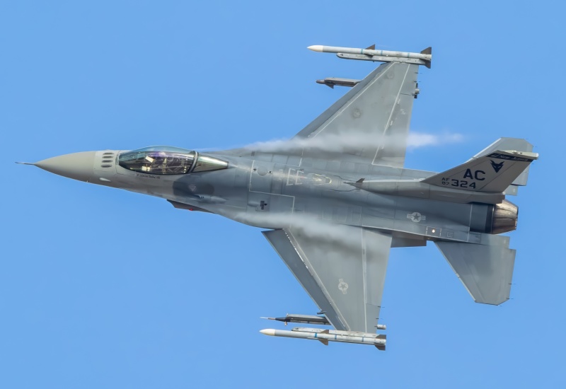 Photo of 87-0324 - USAF - United States Air Force General Dynamics F-16 Fighting Falcon at ACY on AeroXplorer Aviation Database