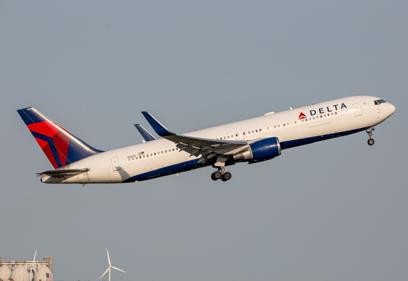 Photo of N1602 - Delta Airlines Boeing 767-300ER at BOS on AeroXplorer Aviation Database