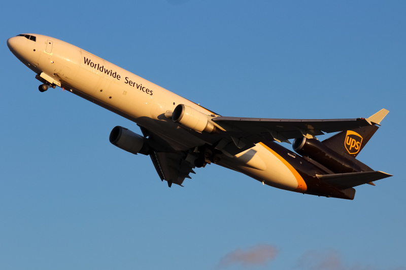 Photo of N263UP - United Parcel Service McDonnell Douglas MD-11F at SDF on AeroXplorer Aviation Database