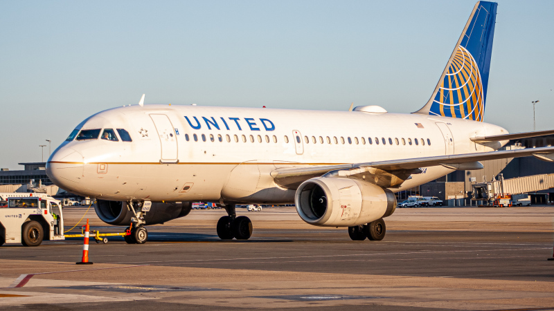 Photo of N845UA - United Airlines Airbus A319 at IAD on AeroXplorer Aviation Database