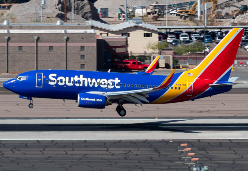 Photo of N7878A - Southwest Airlines Boeing 737-700 at PHX on AeroXplorer Aviation Database