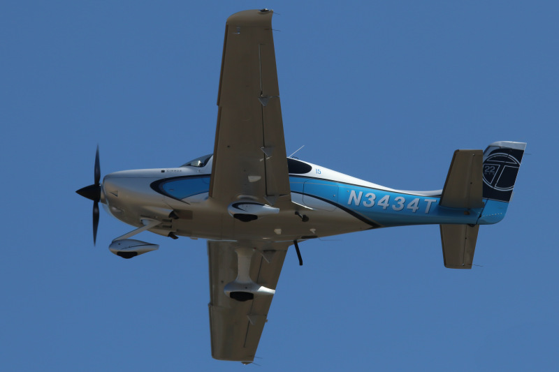 Photo of N3434T - PRIVATE Cirrus SR22 at THV on AeroXplorer Aviation Database