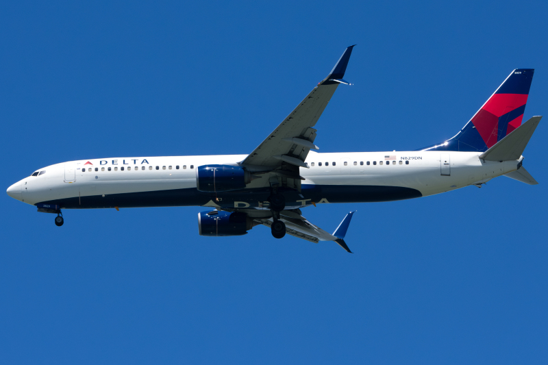 Photo of N829DN - Delta Airlines Boeing 737-900ER at SFO on AeroXplorer Aviation Database
