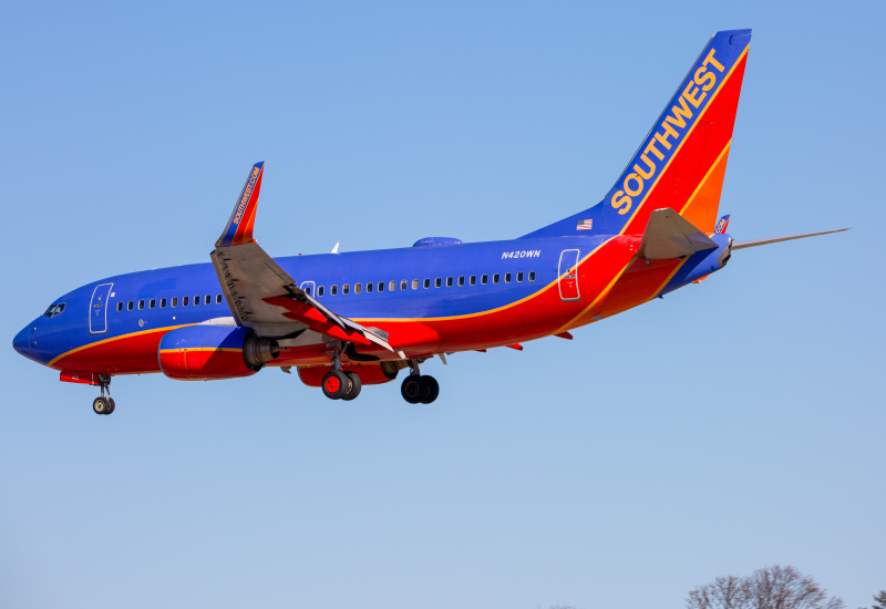 Photo of N420WN  - Southwest Airlines Boeing 737-700 at BWI on AeroXplorer Aviation Database