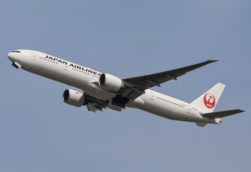 Photo of JA739J - Japan Airlines Boeing 777-300ER at ORD on AeroXplorer Aviation Database