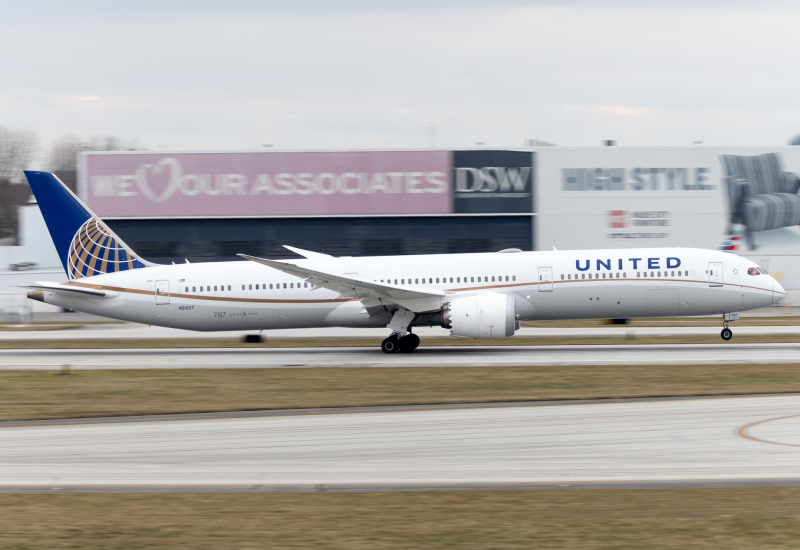 Photo of N91007 - United Airlines Boeing 787-10 at CMH on AeroXplorer Aviation Database