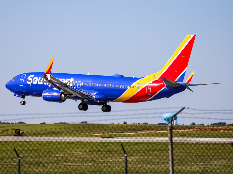 Photo of N8522P - Southwest Airlines Boeing 737-800 at BWI on AeroXplorer Aviation Database