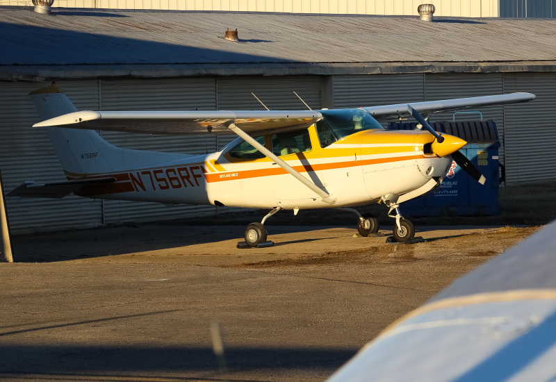 Photo of N756RF - PRIVATE  Cessna 182 Skylane at LUK on AeroXplorer Aviation Database