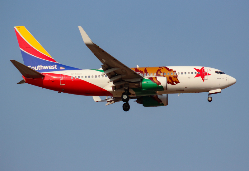 Photo of N943WN - Southwest Airlines Boeing 737-700 at BOI on AeroXplorer Aviation Database