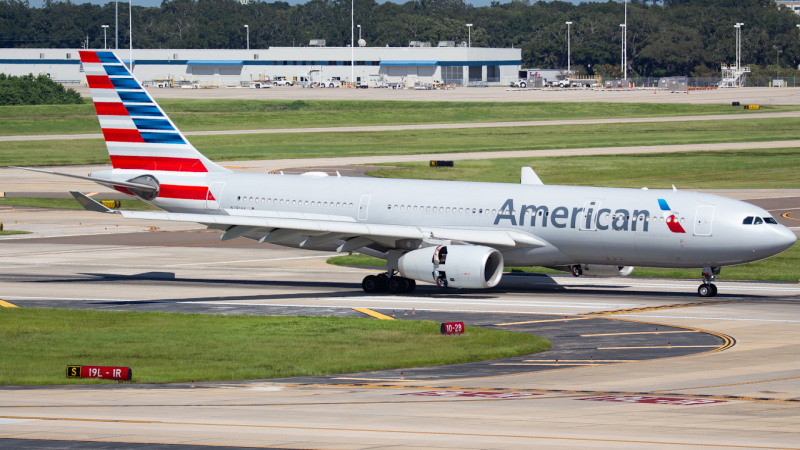 Photo of N281AY - American Airlines Airbus A330-200 at TPA on AeroXplorer Aviation Database