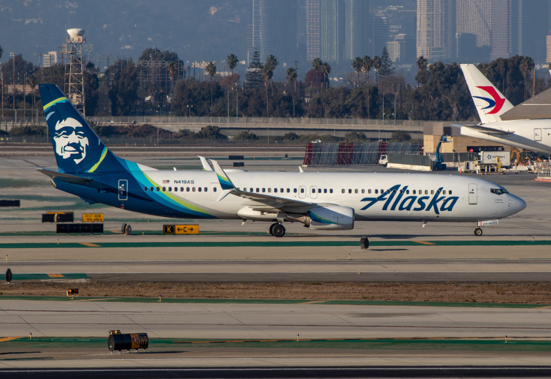 Photo of N419AS - Alaska Airlines Boeing 737-900ER at LAX on AeroXplorer Aviation Database