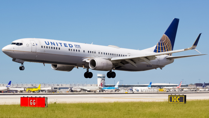 Photo of N69818 - United Airlines Boeing 737-900ER at ORD on AeroXplorer Aviation Database