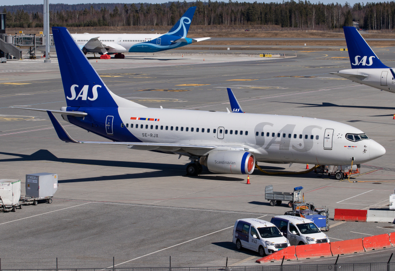 Photo of SE-RJX - Scandinavian Airlines Boeing 737-700 at OSL on AeroXplorer Aviation Database