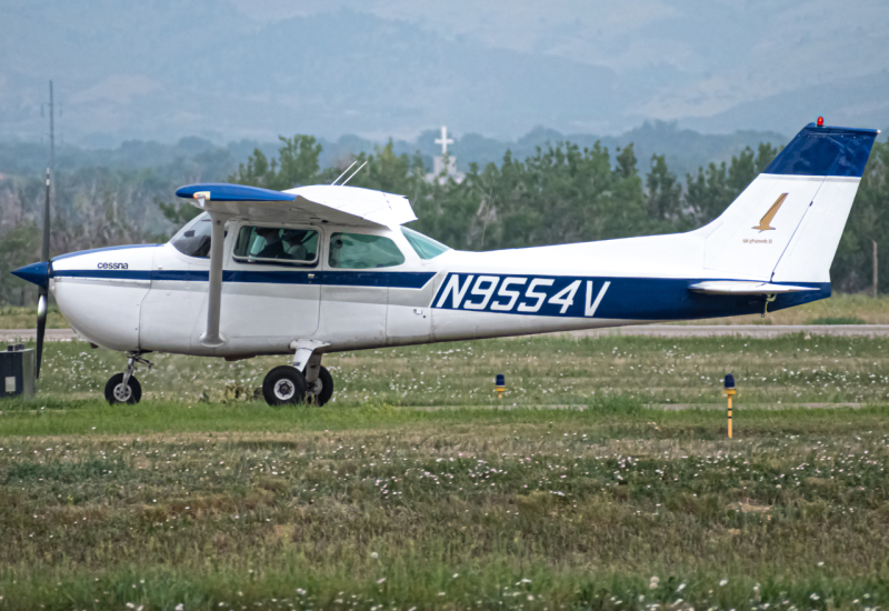 Photo of N9554V - PRIVATE Cessna 172 at FNL on AeroXplorer Aviation Database
