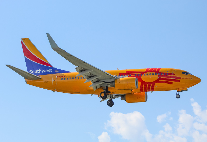 Photo of N781WN - Southwest Airlines Boeing 737-700 at MKE on AeroXplorer Aviation Database
