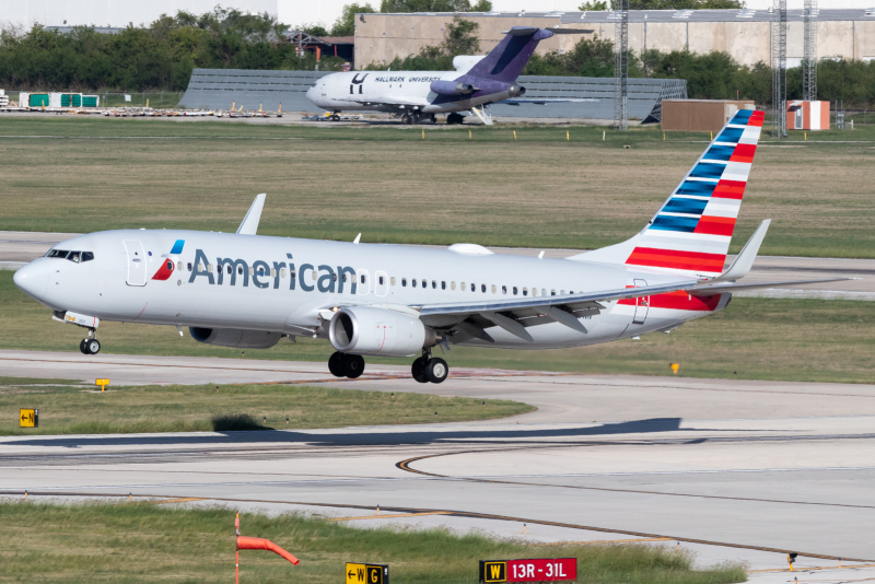 Photo of N867NN - American Airlines Boeing 737-800 at SAT on AeroXplorer Aviation Database
