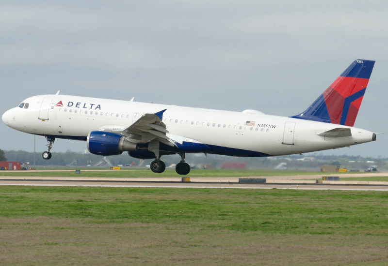 Photo of N359NW - Delta Airlines Airbus A320 at AUS on AeroXplorer Aviation Database