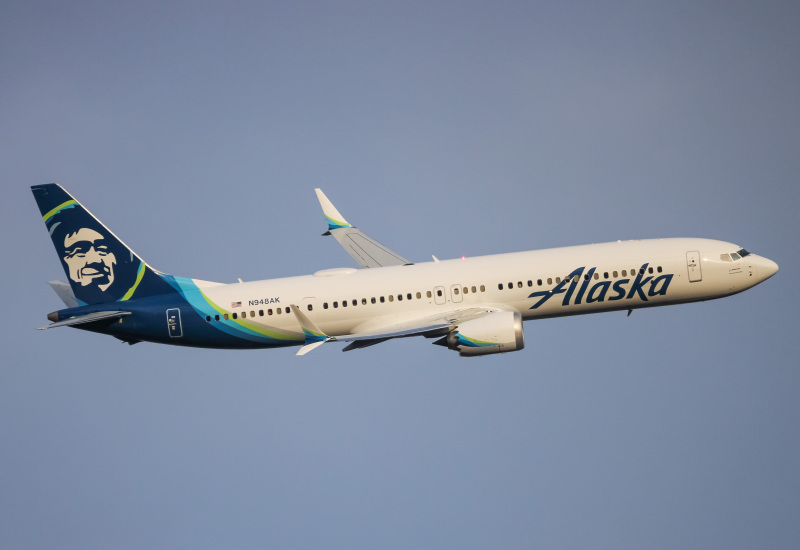 Photo of N948AK - Alaska Airlines Boeing 737 MAX 9 at BWI on AeroXplorer Aviation Database