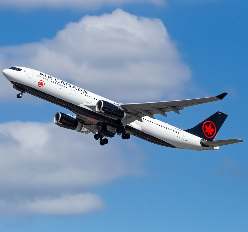 Photo of C-GKUH - Air Canada Airbus A330-300 at FLL on AeroXplorer Aviation Database