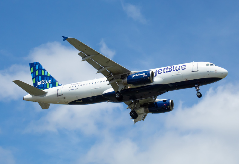 Photo of N643JB - JetBlue Airways Airbus A320 at JFK on AeroXplorer Aviation Database