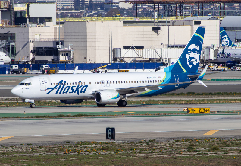 Photo of N534AS - Alaska Airlines Boeing 737-800 at LAX on AeroXplorer Aviation Database