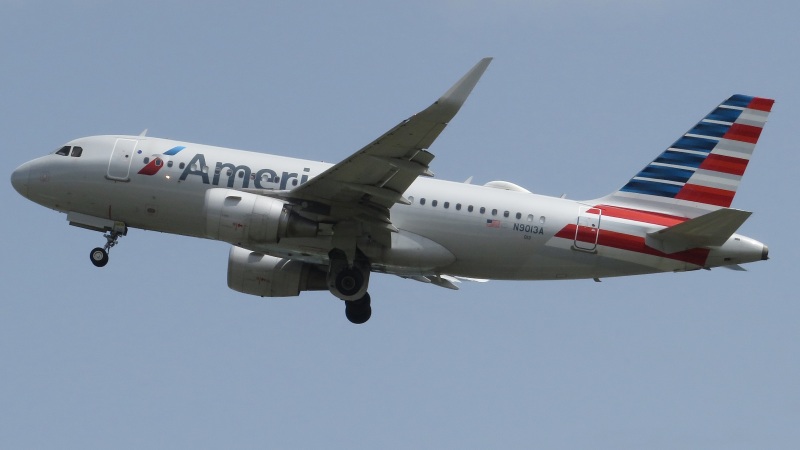 Photo of N9013A - American Airlines Airbus A319 at STT on AeroXplorer Aviation Database