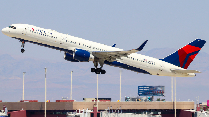 Photo of N672DL - Delta Airlines Boeing 757-200 at LAS on AeroXplorer Aviation Database