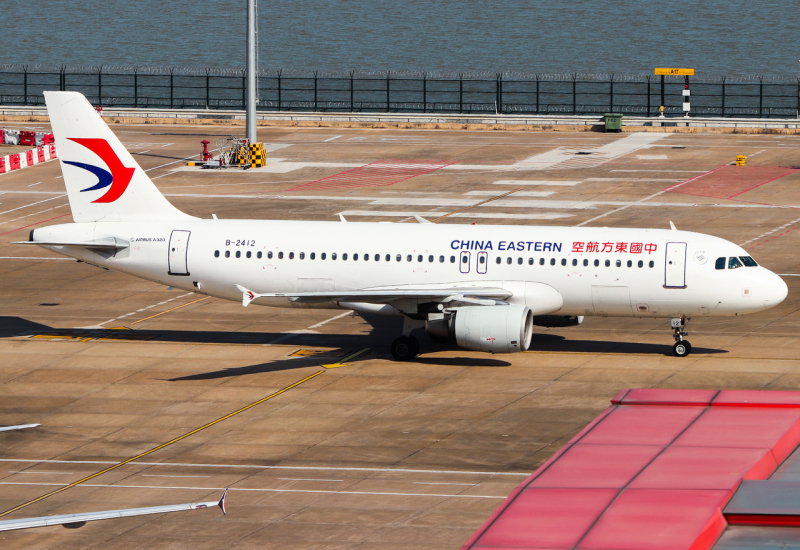 Photo of B-2412 - China Eastern Airlines Airbus A320 at MFM on AeroXplorer Aviation Database