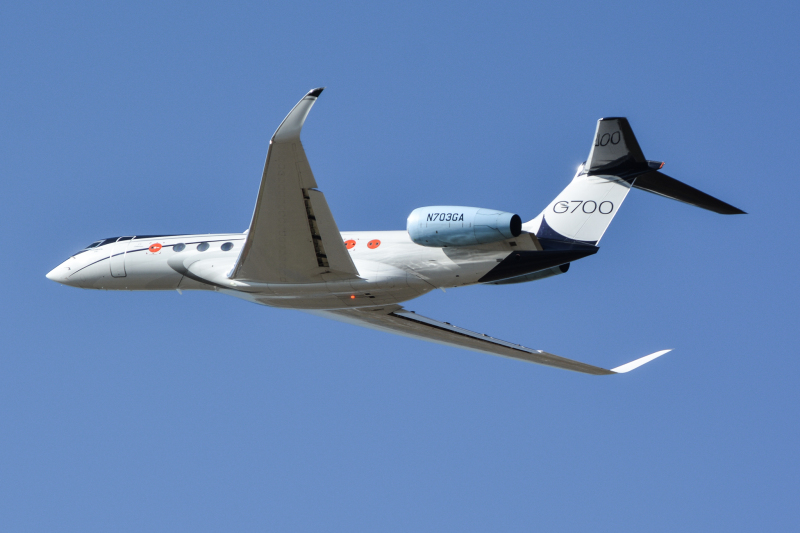 Photo of N703GA - Gulfstream Gulfstream G700 at FNL on AeroXplorer Aviation Database