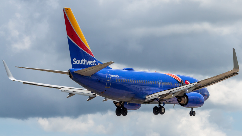 Photo of N409WN - Southwest Airlines Boeing 737-700 at HOU on AeroXplorer Aviation Database