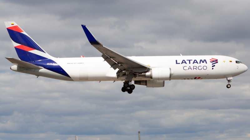 Photo of N542LA - LATAM Cargo Boeing 767-300F at MIA on AeroXplorer Aviation Database
