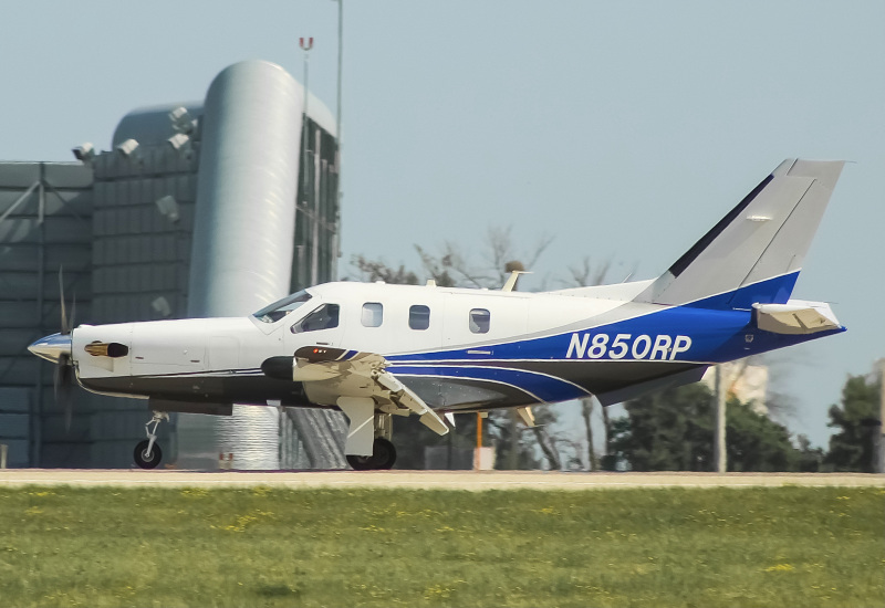 Photo of N850RP - PRIVATE Socata TBM-700 at MKE on AeroXplorer Aviation Database
