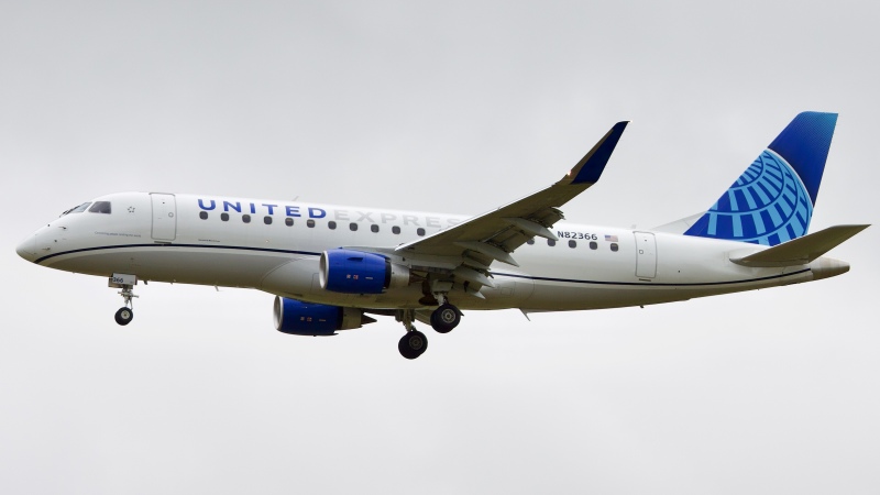 Photo of N82366 - United Express Embraer E175 at IAH on AeroXplorer Aviation Database