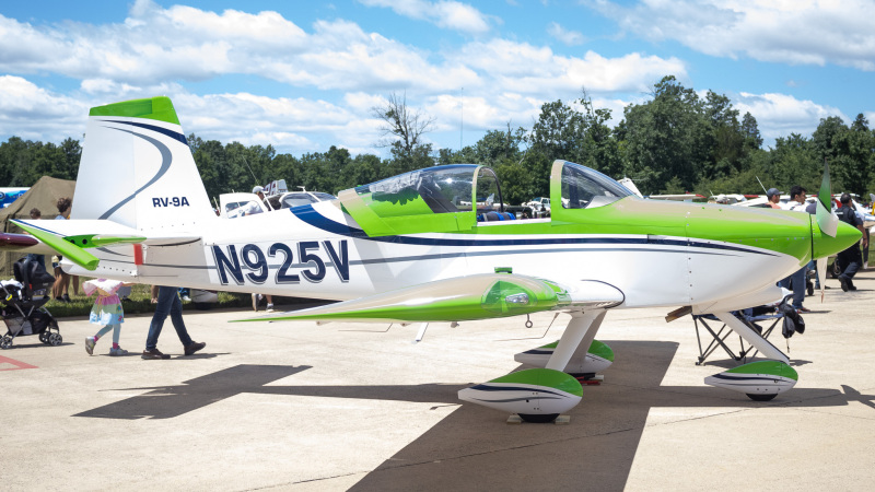 Photo of N925V - PRIVATE Vans RV-9A at IAD on AeroXplorer Aviation Database