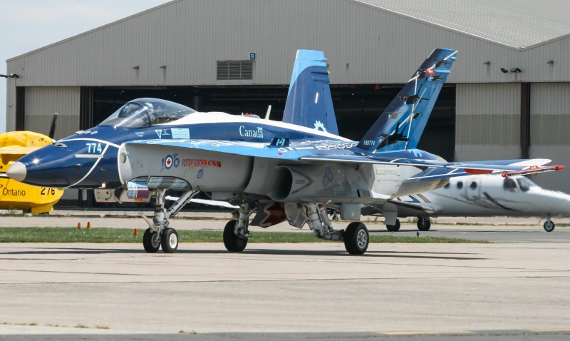 Photo of 188774 - Royal Canadian Air Force McDonnell Douglas CF-188A Hornet at YYZ on AeroXplorer Aviation Database