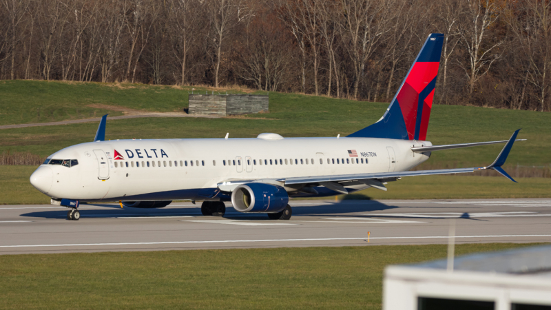 Photo of N867DN - Delta Airlines Boeing 737-900ER at CMH on AeroXplorer Aviation Database