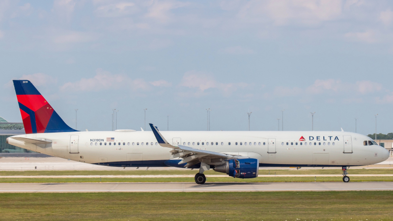 Photo of N319DN - Delta Airlines Airbus A321-200 at GRR on AeroXplorer Aviation Database