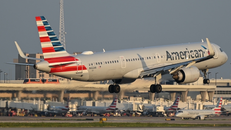 Photo of N422AN - American Airlines Airbus A321NEO at KDFW on AeroXplorer Aviation Database