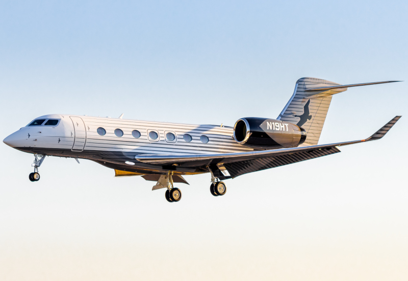 Photo of N19HT - PRIVATE Gulfstream G500 at RDM on AeroXplorer Aviation Database
