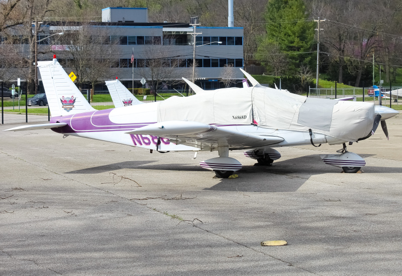 Photo of N6868D - PRIVATE Piper PA-32 at LUK  on AeroXplorer Aviation Database