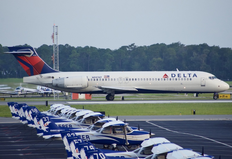 Photo of N997AT - Delta Airlines Boeing 717-200 at DAB on AeroXplorer Aviation Database