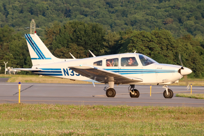 Photo of N39DR - PRIVATE Piper 28 Archer at AVP on AeroXplorer Aviation Database