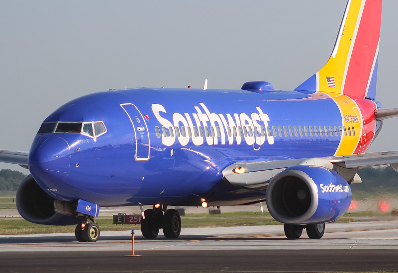 Photo of N436WN - Southwest Airlines Boeing 737-700 at MKE on AeroXplorer Aviation Database