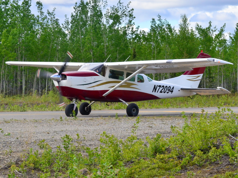 Photo of N72094 - PRIVATE Cessna 206 at ACL on AeroXplorer Aviation Database